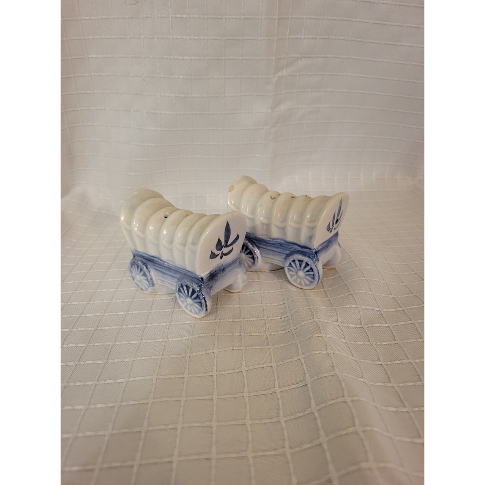 Vintage Covered Wagon Salt and Pepper Shakers Set Blue White Ceramic Japan